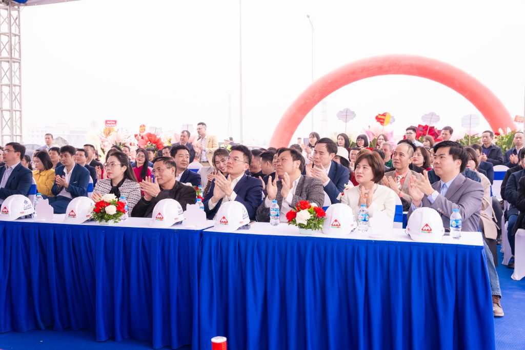 Lễ khởi công nhà máy số 02 của Phú Sơn